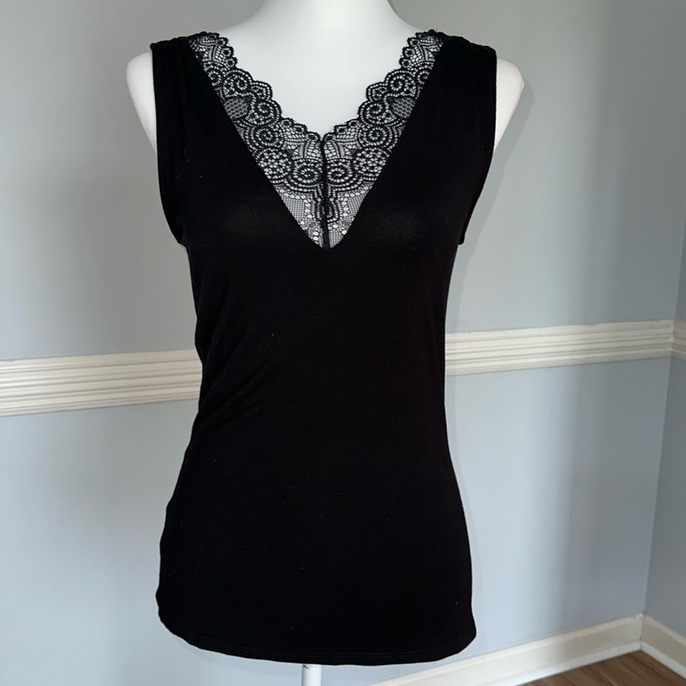 Buckle black brand lace V neck tank top